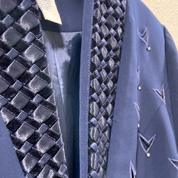 ELITE CHAMPAGNE Rare Find Vintage Blazer Embroider Cutouts Rhinestones, Navy -12 - Picture 5 of 11